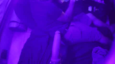 Snapshot of adamineve chatting on January 2025 03:12:01 AM adamineve online show from January 2025 03:12:01 AM