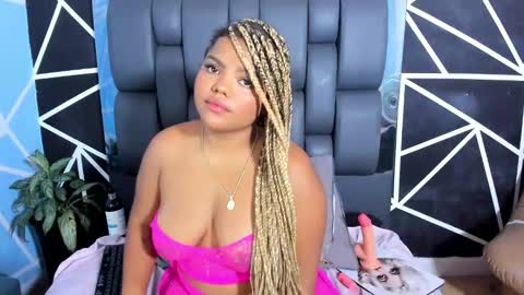 Cloe Adams  online show from February 2025 01:02:01 PM