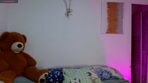 Snapshot of adams_niki chatting on February 2025 03:00:02 AM ADAMS Y NIKI online show from February 2025 03:00:02 AM