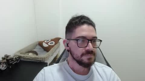 Adam online show from November 2025 11:03:01 AM