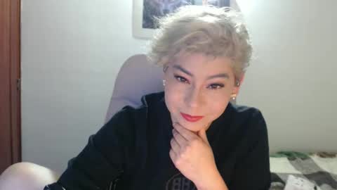 Snapshot of adan_romanoff chatting on November 2025 06:01:01 AM adan_romanoff online show from November 2025 06:01:01 AM