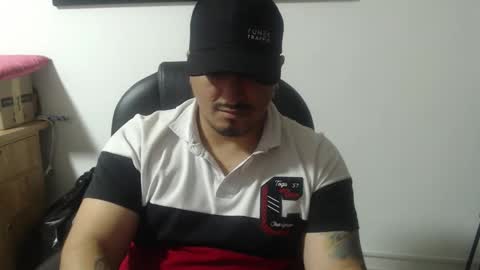 Snapshot of adan_smith_ chatting on December 2025 07:23:01 AM online show from December 2025 07:23:01 AM