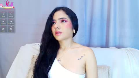 Snapshot of adara_johnson_ chatting on November 2025 11:43:02 AM Adara Johnson online show from November 2025 11:43:02 AM