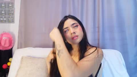 Snapshot of adara_johnson_ chatting on December 2025 11:52:01 AM Adara Johnson online show from December 2025 11:52:01 AM