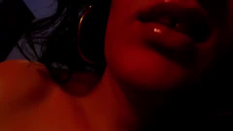 Snapshot of addicted2uts chatting on January 2025 09:43:01 PM amy online show from January 2025 09:43:01 PM