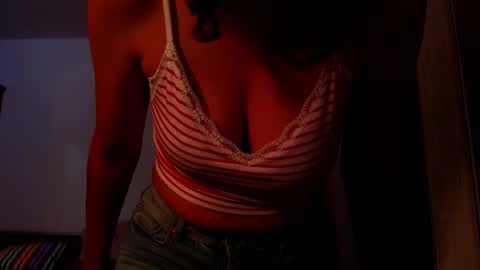 Snapshot of addicted2uts chatting on September 2025 09:03:02 PM amy online show from September 2025 09:03:02 PM