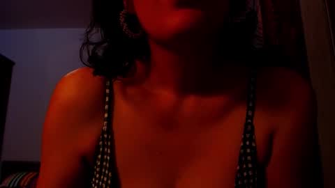 Snapshot of addicted2uts chatting on September 2025 10:02:01 PM amy online show from September 2025 10:02:01 PM