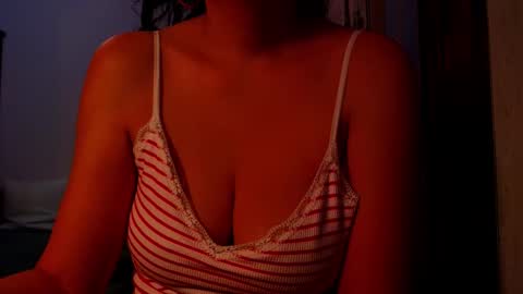 Snapshot of addicted2uts chatting on October 2025 11:02:01 PM amy online show from October 2025 11:02:01 PM