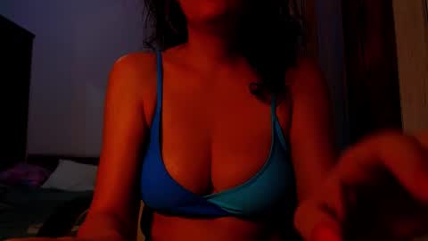 Snapshot of addicted2uts chatting on October 2025 11:24:02 PM amy online show from October 2025 11:24:02 PM