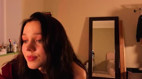 Snapshot of addy_moon chatting on November 2025 06:12:01 PM Addy online show from November 2025 06:12:01 PM