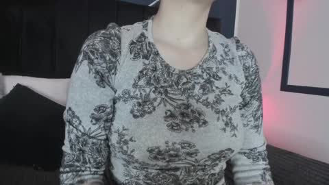 Snapshot of adeelinee chatting on December 2024 08:07:02 PM Ade online show from December 2024 08:07:02 PM