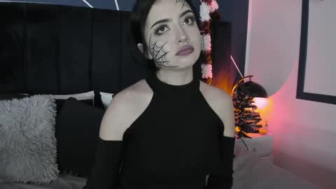 Snapshot of adeelinee chatting on December 2024 10:45:01 PM Ade online show from December 2024 10:45:01 PM