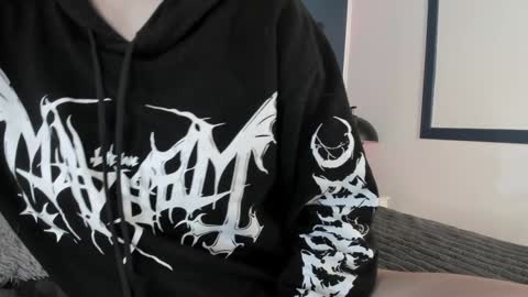 Snapshot of adeelinee chatting on December 2024 07:38:02 PM Ade online show from December 2024 07:38:02 PM