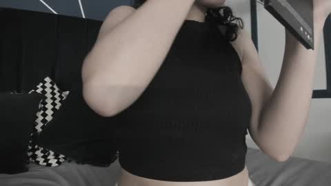 Snapshot of adeelinee chatting on January 2025 07:44:02 PM Ade online show from January 2025 07:44:02 PM