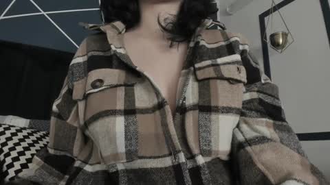 Snapshot of adeelinee chatting on January 2025 08:25:01 PM Ade online show from January 2025 08:25:01 PM