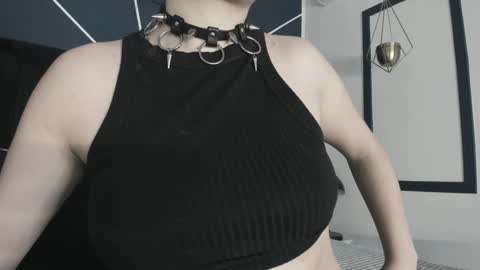 Snapshot of adeelinee chatting on February 2025 07:51:01 PM Ade online show from February 2025 07:51:01 PM