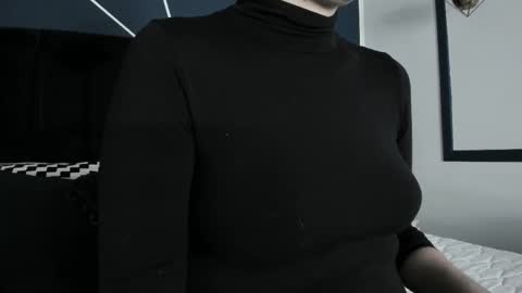 Snapshot of adeelinee chatting on February 2025 07:44:01 PM Ade online show from February 2025 07:44:01 PM