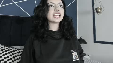 Snapshot of adeelinee chatting on February 2025 11:03:01 PM Ade online show from February 2025 11:03:01 PM