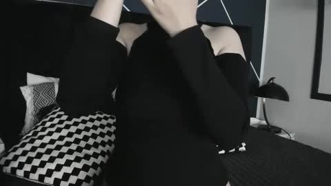 Snapshot of adeelinee chatting on February 2025 07:37:02 PM Ade online show from February 2025 07:37:02 PM