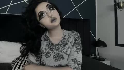 Snapshot of adeelinee chatting on March 2025 10:47:01 PM Ade online show from March 2025 10:47:01 PM