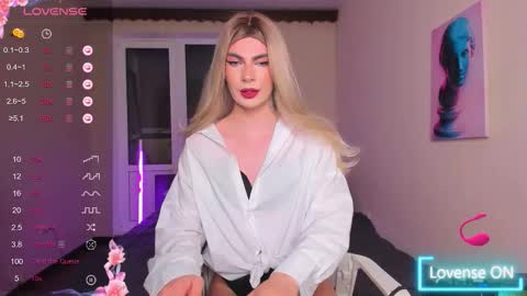 Adel online show from September 2025 07:37:01 PM