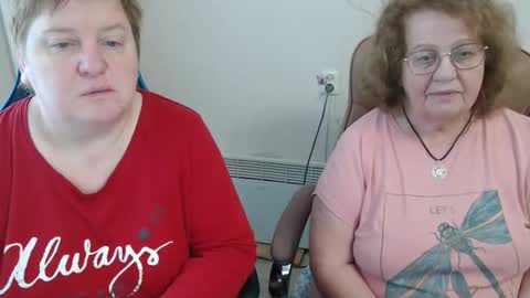 Snapshot of adelandsofia chatting on January 2026 09:47:02 AM AdelAndSofia online show from January 2026 09:47:02 AM