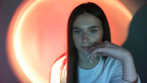 Adele Amore online show from February 2025 04:13:02 PM