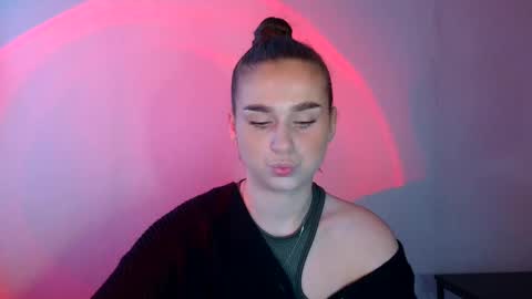 Adele Amore online show from March 2025 10:35:02 AM