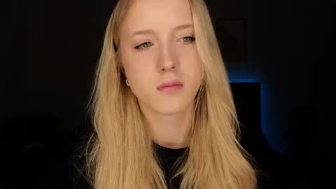 Adele online show from April 2026 09:19:01 PM