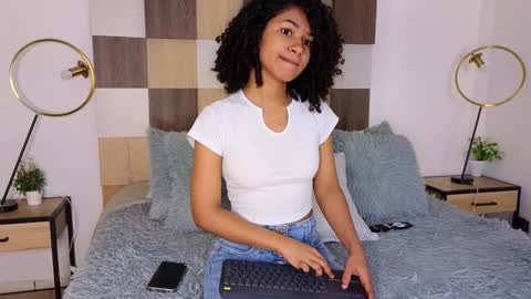 Andrea online show from January 2025 11:48:01 AM