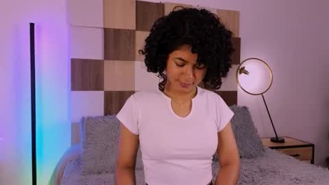 Andrea online show from November 2025 11:21:01 AM