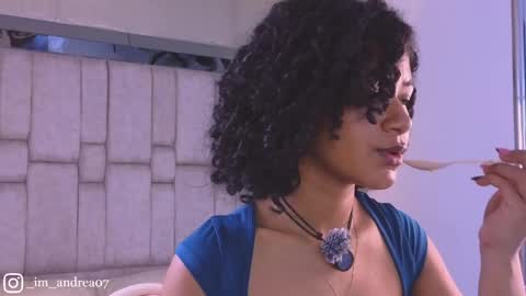 Andrea online show from April 2026 12:10:01 PM