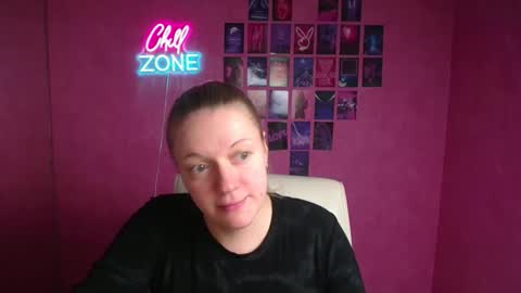 Adele online show from December 2025 06:48:01 PM