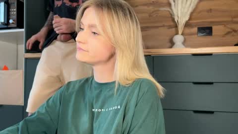 Adele Nick online show from April 2026 10:49:02 AM