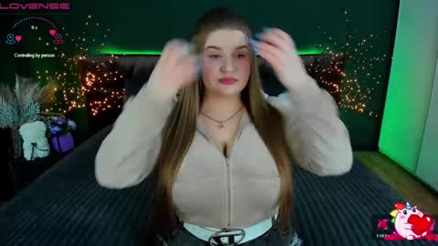 Snapshot of adele_sugar chatting on February 2025 09:09:01 PM Your Adele online show from February 2025 09:09:01 PM