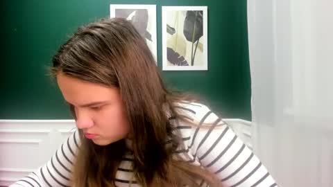 adelecruzz online show from February 2025 04:29:01 PM