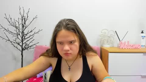 adelecruzz online show from February 2025 01:22:01 PM