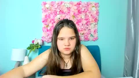 adelecruzz online show from February 2025 04:58:02 PM