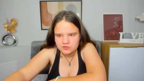 adelecruzz online show from February 2025 05:39:01 PM