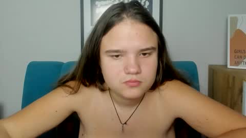 adelecruzz online show from November 2025 01:26:02 PM