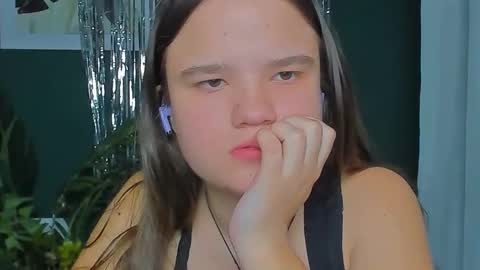 adelecruzz online show from March 2026 01:14:01 PM