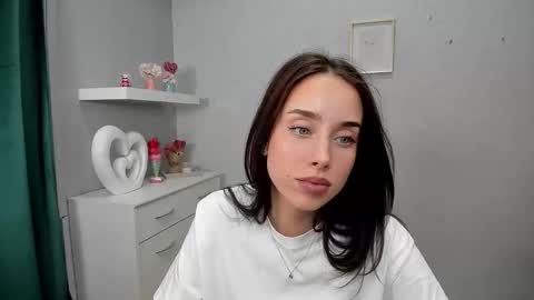 Adele online show from April 2026 05:52:01 AM