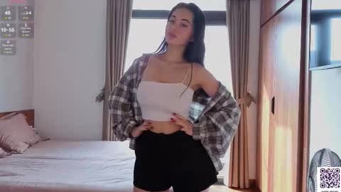 Snapshot of adelia_ntmu chatting on October 2025 01:06:02 AM Adelia online show from October 2025 01:06:02 AM