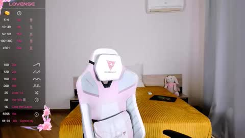 Adelina online show from September 2025 09:43:02 AM