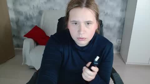 adelinalawson online show from April 2026 10:54:01 AM