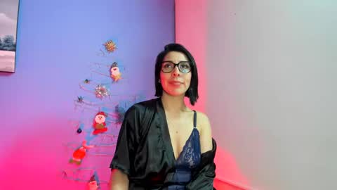 Adelle online show from December 2024 05:51:01 AM