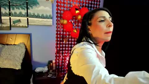 Adelle online show from September 2025 10:59:02 AM