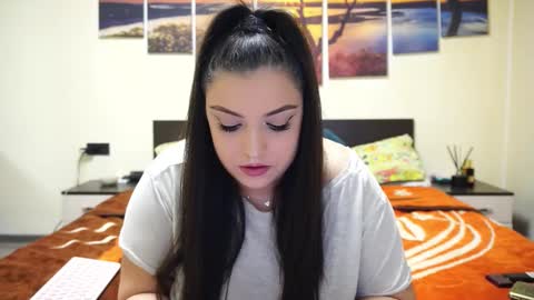 Adellineee online show from February 2025 10:33:01 PM