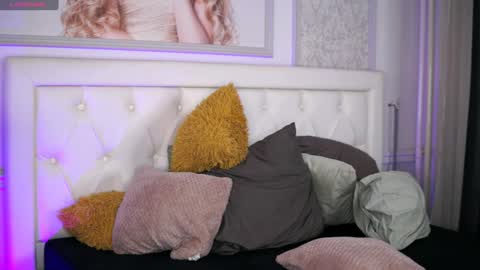 Adelyn online show from December 2024 12:56:02 PM