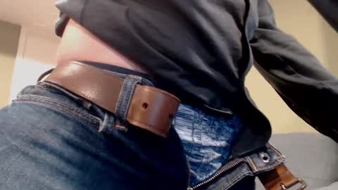 Snapshot of adequate_cock chatting on November 2025 09:35:02 PM adequate_cock online show from November 2025 09:35:02 PM